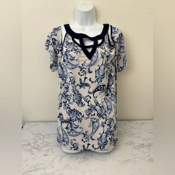 NAIF Tops - Naif Short Sleeve Pullover Blouse Women’s Plus Sz 2X Blue Paisley Strappy Top​